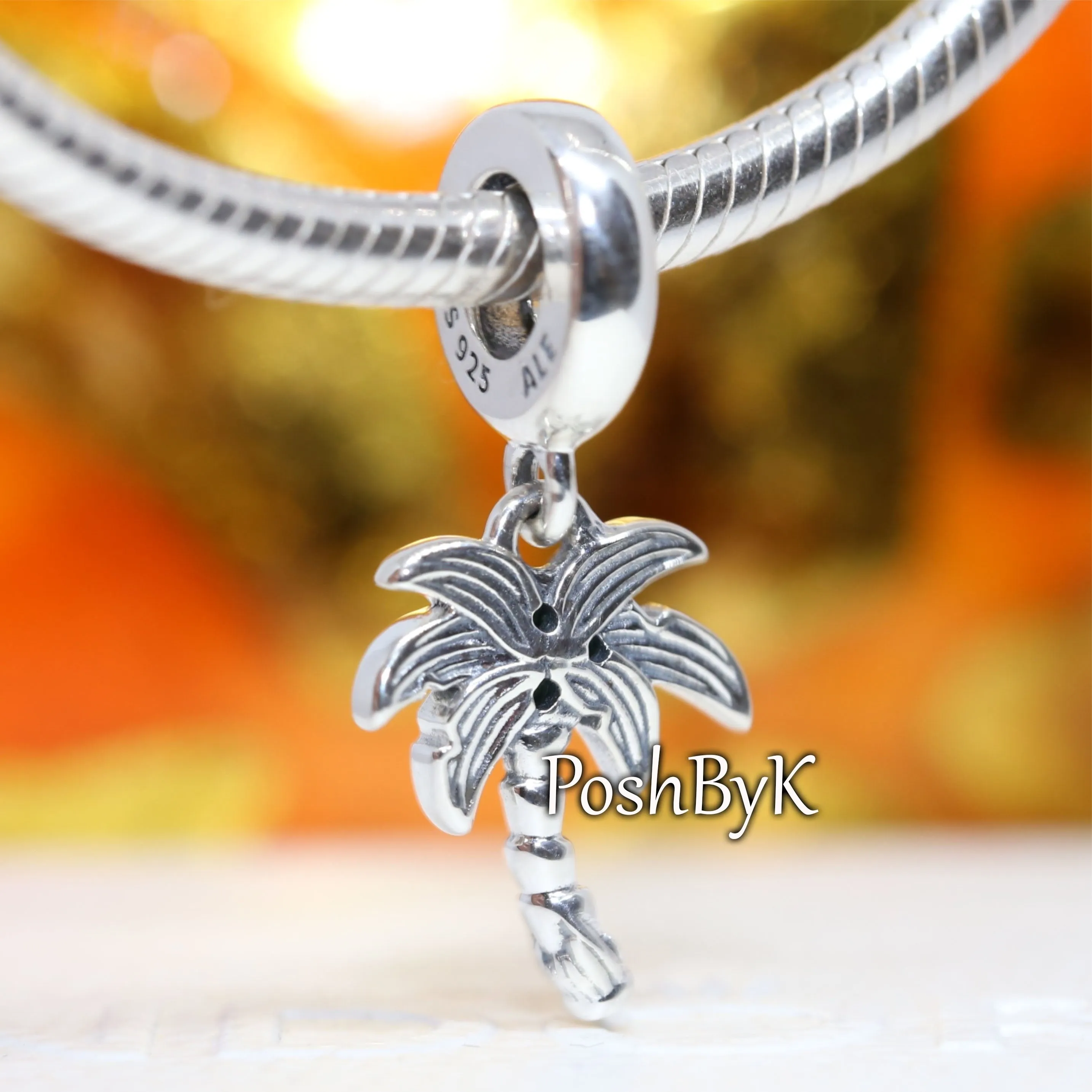 Palm Tree & Coconuts Charm 799438C01